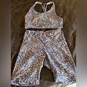 OLD NAVY Bike Shorts & Sports Bra Set